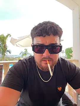 Snapshot of MrSavagexx chatting on 04.16.26 MrSavagexx online show from 04.16.26