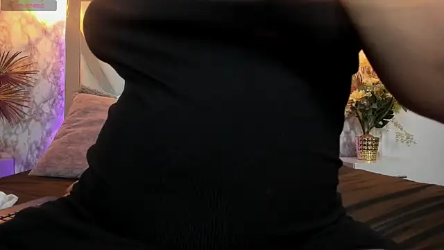 Aisha poweer online show from 09.28.25