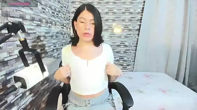 xxxEmmaxx online show from 03.06.26