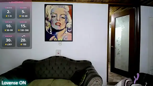 leahot29 online show from 09.28.25