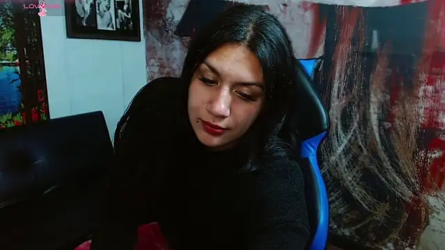 Snapshot of gigi_gilt_ chatting on 05.20.26 gigi gilt online show from 05.20.26