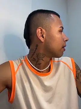  Logan Colton  online show from 09.11.25