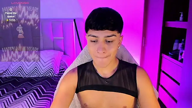 Snapshot of Matheewx_m chatting on 02.27.26 Matheewx m online show from 02.27.26