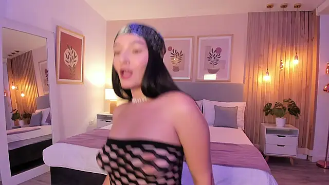 AuroraEvanss online show from 02.27.26