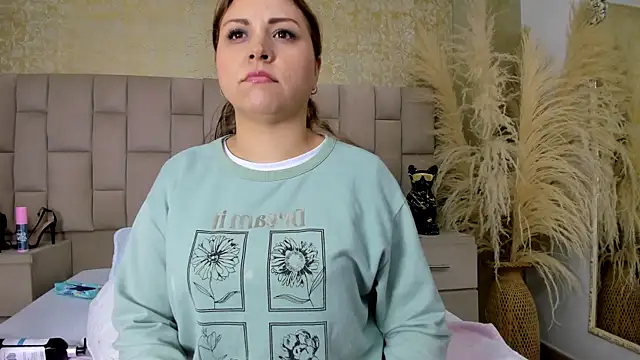 cloesummerr  online show from 12.14.25