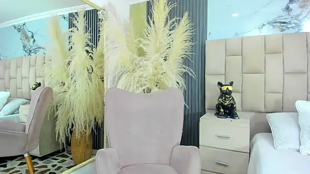 Snapshot of cloesummerr_ chatting on 02.15.26 cloesummerr online show from 02.15.26