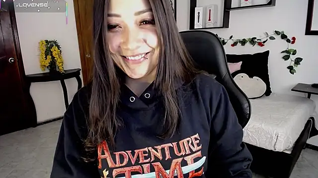 Mia 1120 online show from 11.14.25