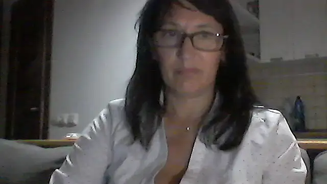 Snapshot of Elena48324 chatting on 09.08.25 Elena48324 online show from 09.08.25