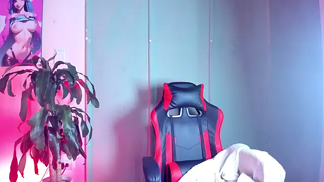 Zafiro  Brown online show from 10.04.25