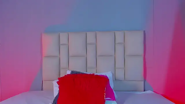 Zafiro  Brown online show from 01.16.26