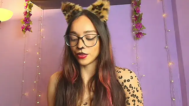 Dafne Mel online show from 10.24.25