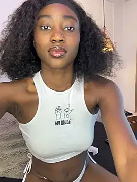 Skylar Smith  online show from 03.13.26