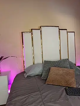 Snapshot of Alexandraa_Gomez chatting on 11.17.25 Alexandraa Gomez online show from 11.17.25