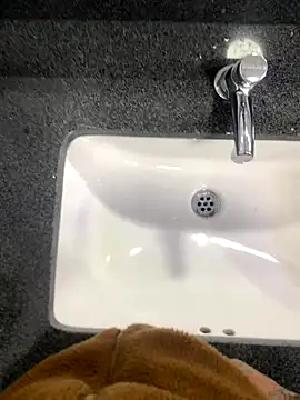 malek xarx  online show from 11.06.25