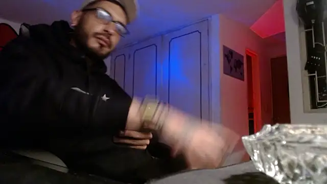 malek xarx  online show from 02.03.26