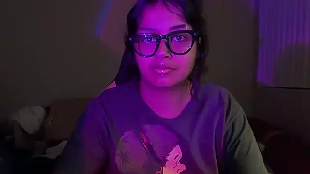 Snapshot of pressuremami chatting on 05.29.26 pressuremami online show from 05.29.26