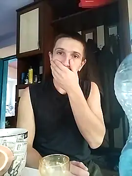 Snapshot of Alexilon chatting on 09.13.25 Alexilon online show from 09.13.25