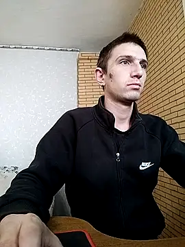 Snapshot of Alexilon chatting on 09.26.25 Alexilon online show from 09.26.25