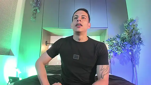 Snapshot of Dustin_Sonne chatting on 04.27.26 Dustin Sonne online show from 04.27.26