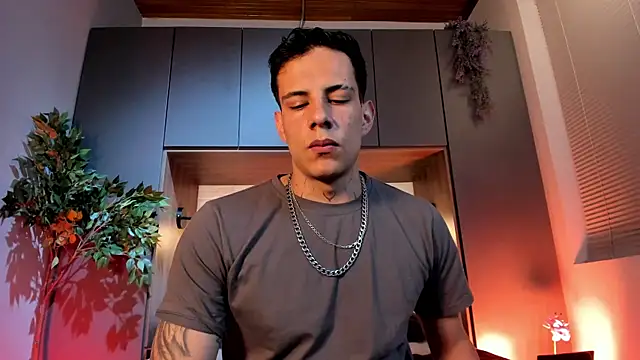 Snapshot of Dustin_Sonne chatting on 05.16.26 Dustin Sonne online show from 05.16.26