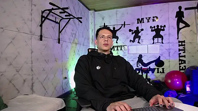 Snapshot of Dustin_Sonne chatting on 06.02.26 Dustin Sonne online show from 06.02.26