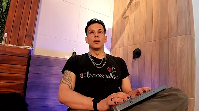 Snapshot of Dustin_Sonne chatting on 06.19.26 Dustin Sonne online show from 06.19.26