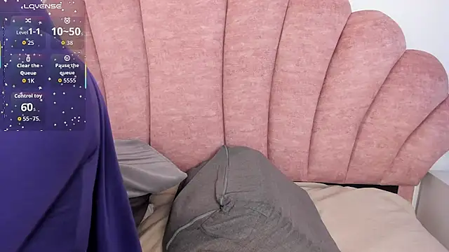 Snapshot of halabi_saha chatting on 11.10.25 halabi saha online show from 11.10.25