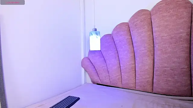 Snapshot of halabi_saha chatting on 11.21.25 halabi saha online show from 11.21.25