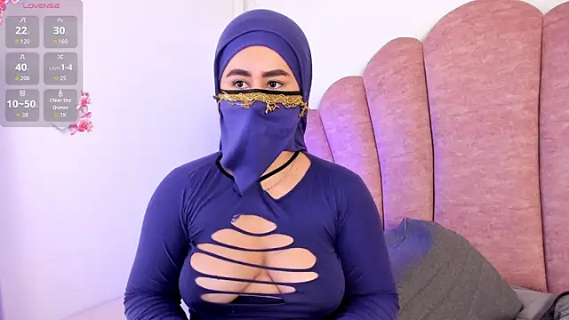 Snapshot of halabi_saha chatting on 11.28.25 halabi saha online show from 11.28.25