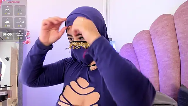 Snapshot of halabi_saha chatting on 11.29.25 halabi saha online show from 11.29.25