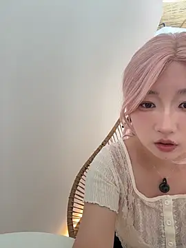 Snapshot of winter11 chatting on 09.10.25 winter11 online show from 09.10.25