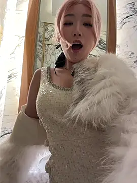 Snapshot of winter11 chatting on 01.14.26 winter11 online show from 01.14.26