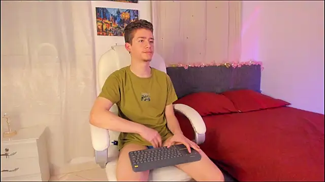 ThiagooJames online show from 10.16.25