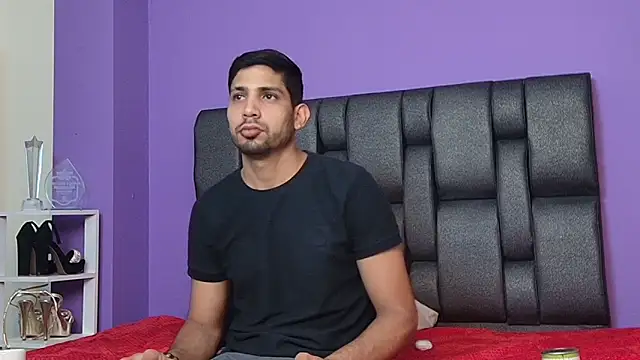 ashtoncooperr online show from 10.02.25