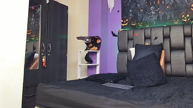 ashtoncooperr online show from 10.24.25