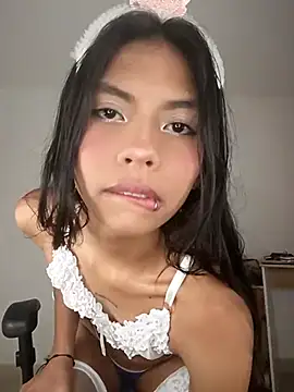 NovaTemptress online show from 10.13.25