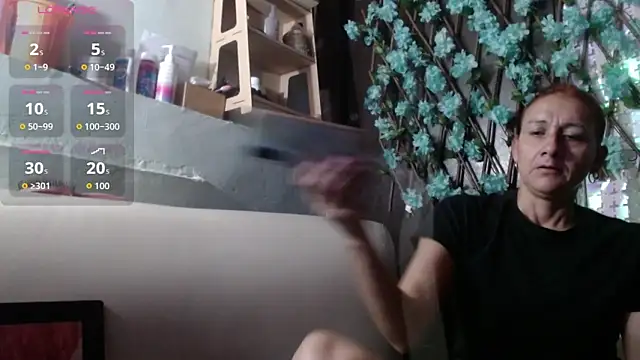 Snapshot of darling_hott chatting on 02.05.26 darling hott online show from 02.05.26