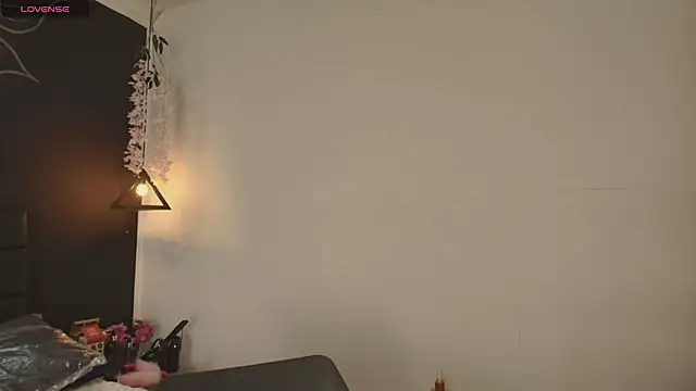 Aleecandrews online show from 11.26.25