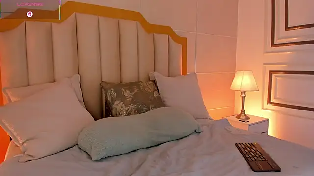 MaddieParker online show from 04.14.26