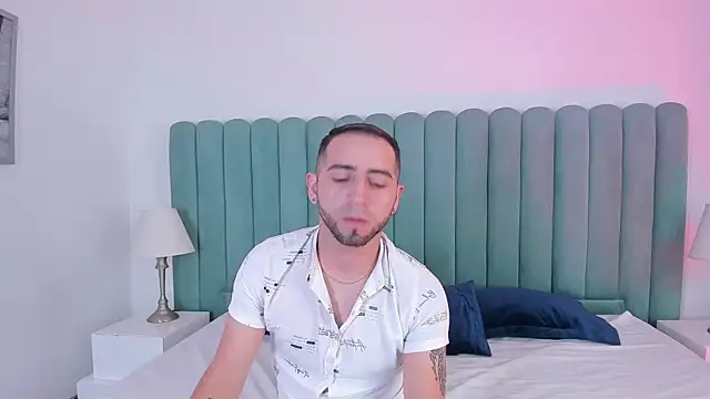 Lushian  online show from 09.26.25