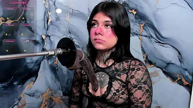 Snapshot of Emily_Evo chatting on 11.05.25 Emily Evo online show from 11.05.25