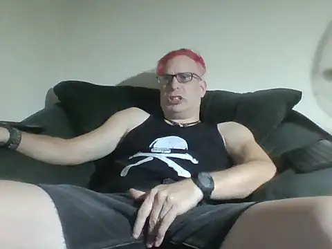 Snapshot of nerdy6 chatting on 10.29.25 nerdy6 online show from 10.29.25