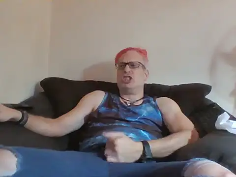 Snapshot of nerdy6 chatting on 11.20.25 nerdy6 online show from 11.20.25