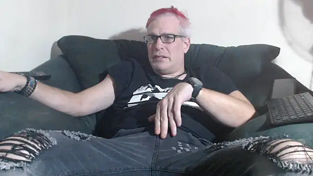 Snapshot of nerdy6 chatting on 12.03.25 nerdy6 online show from 12.03.25