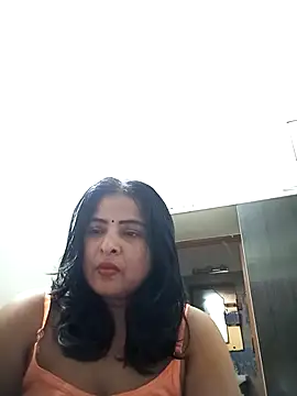 Snapshot of srimasrima chatting on 10.12.25 srimasrima online show from 10.12.25