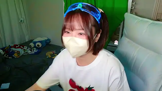 Snapshot of chii_chan_o0 chatting on 04.30.26 chii chan o0 online show from 04.30.26
