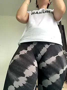 Megan colsom online show from 10.30.25