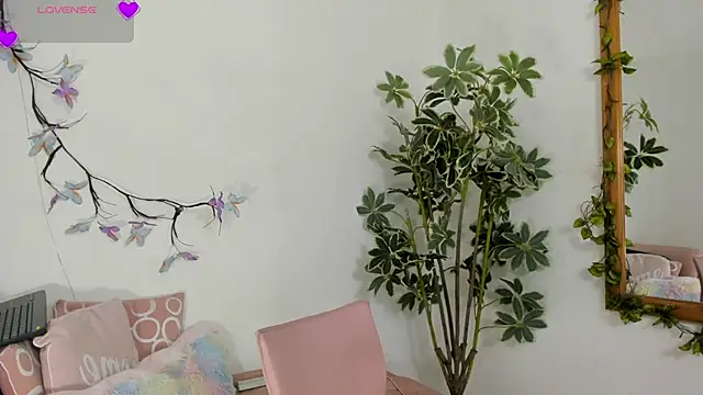 valerieMattson online show from 11.25.25