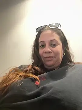 PrettyKittyMia online show from 04.04.26