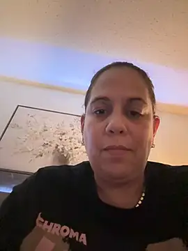 PrettyKittyMia online show from 04.12.26